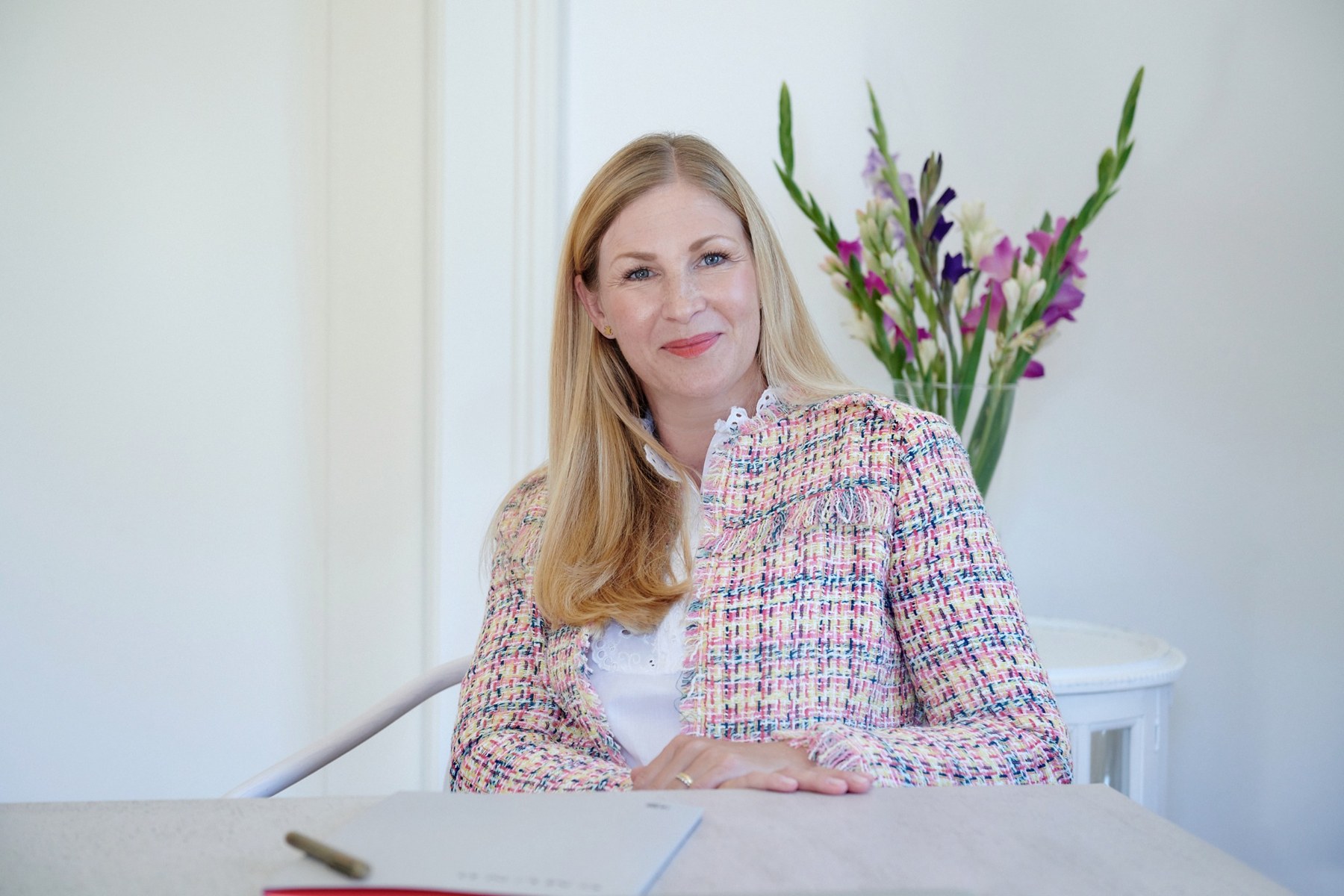 Laura Öynhausen in ihrem Arbeitsumfeld